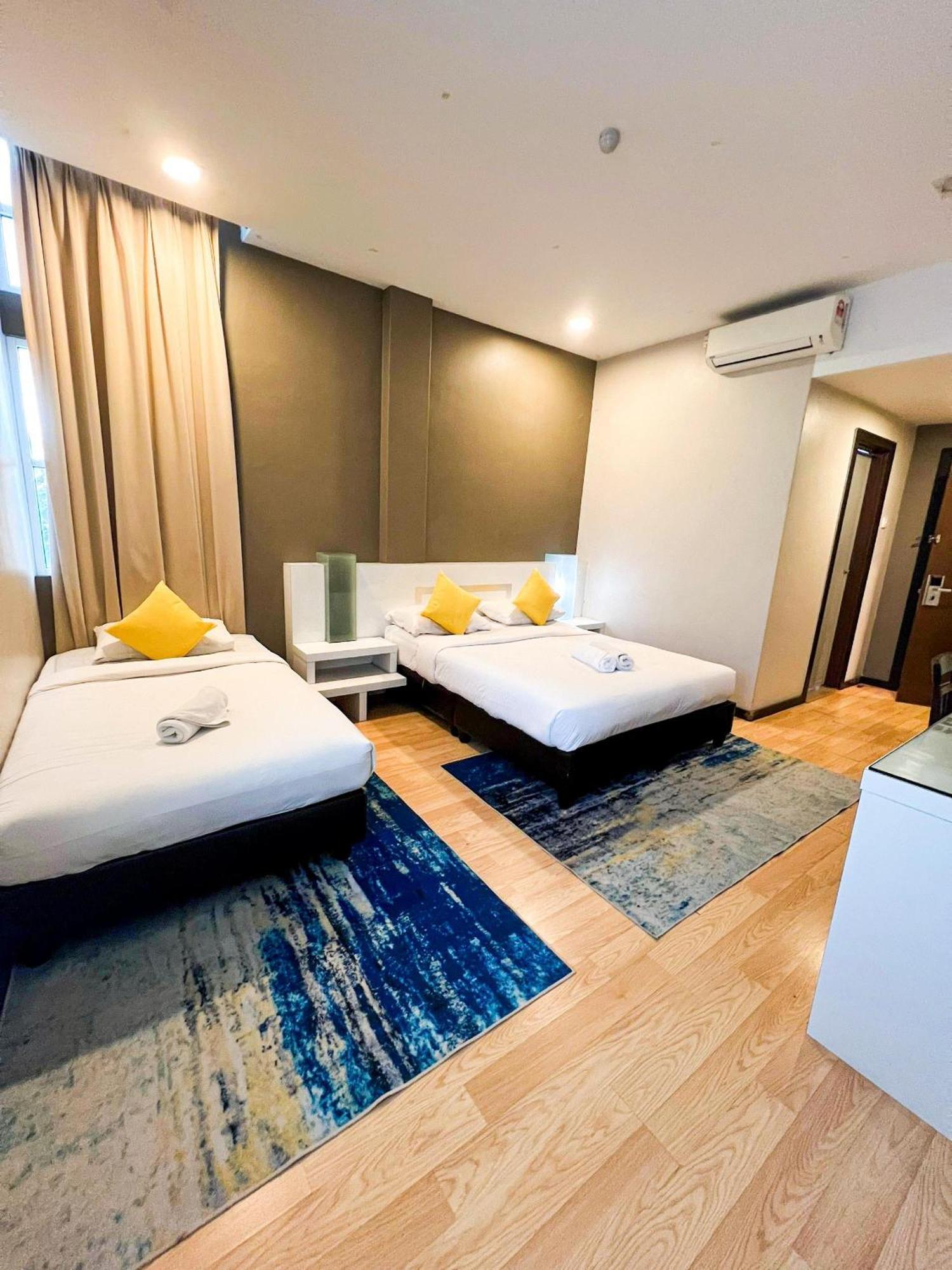 Lovita Hotel Kuantan Exteriör bild